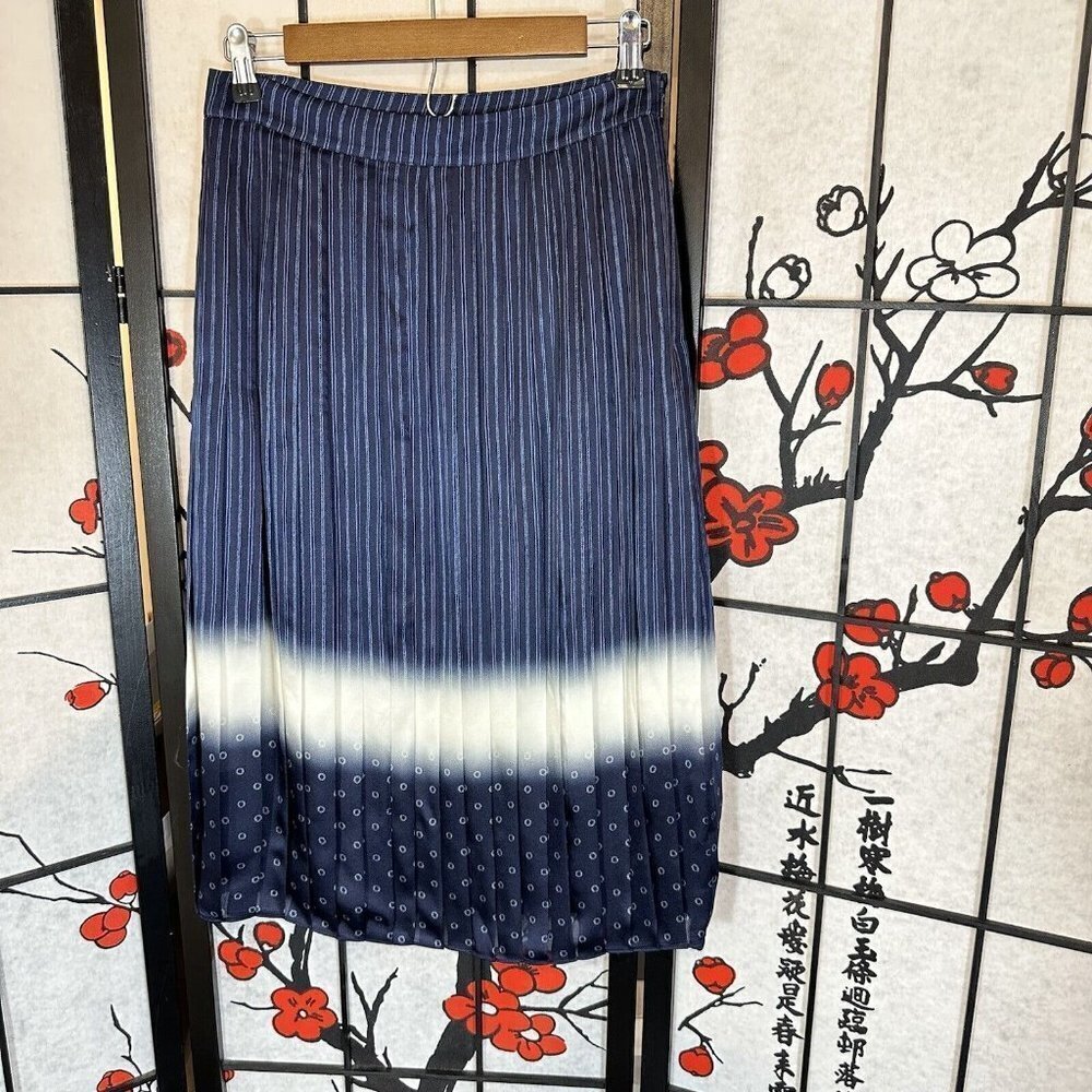 Tory Burch Size 2 Silk Pleated Midi Skirt Navy Blue White Ombre Printed - Picture 5 of 9